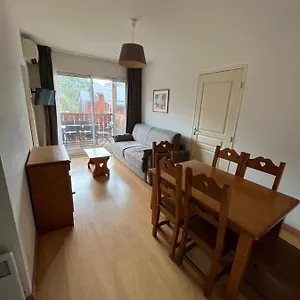 joli-appartement-avec-terrasse.midi-pyreneeshotels.com/