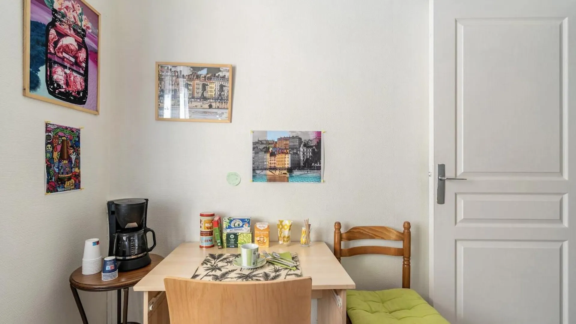 Lyon Chambre Cozy - Personne Seule 0*,  France